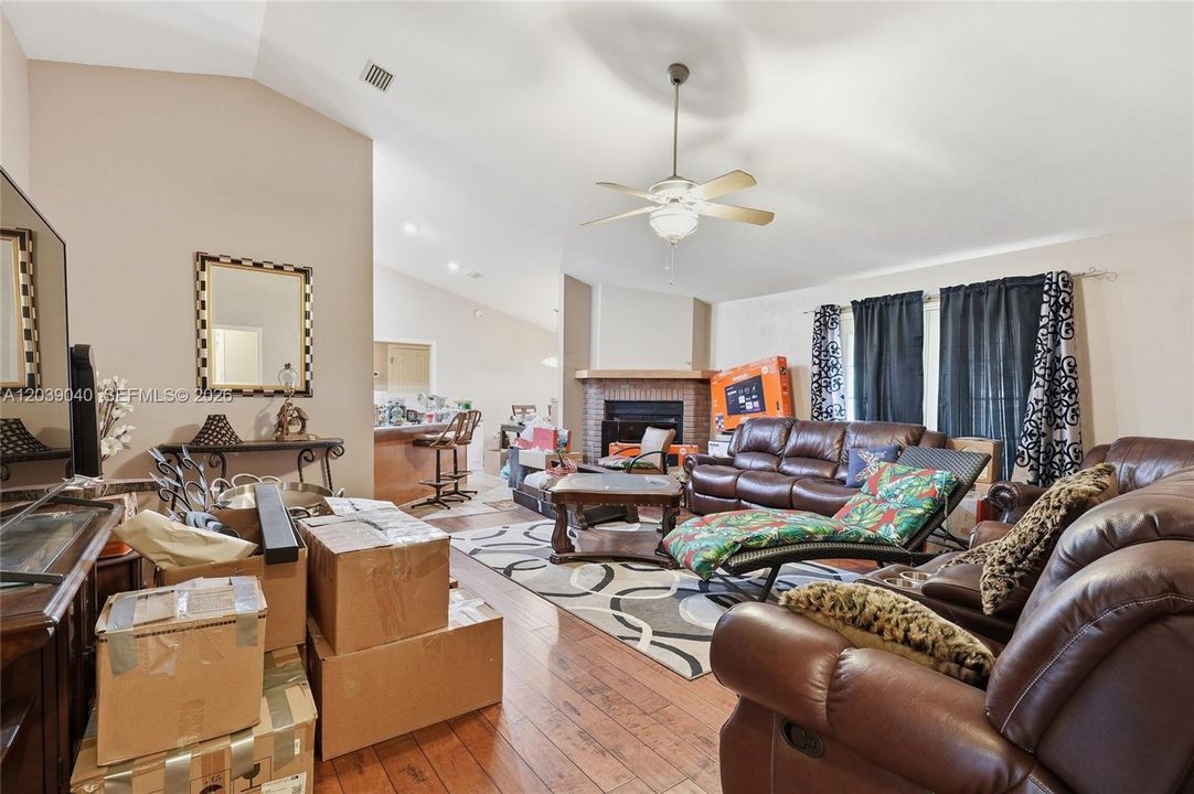 For Sale: $1,300,000 (4 beds, 2 baths, 2178 Square Feet)