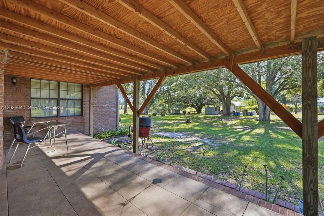 For Sale: $1,300,000 (4 beds, 2 baths, 2178 Square Feet)