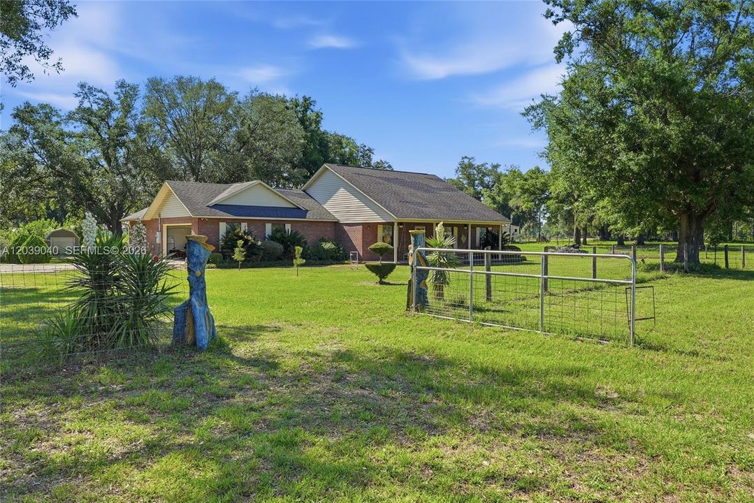 For Sale: $1,300,000 (4 beds, 2 baths, 2178 Square Feet)