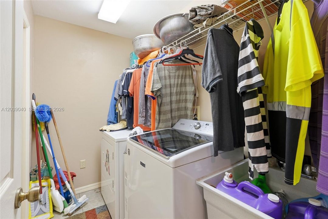 For Sale: $1,300,000 (4 beds, 2 baths, 2178 Square Feet)