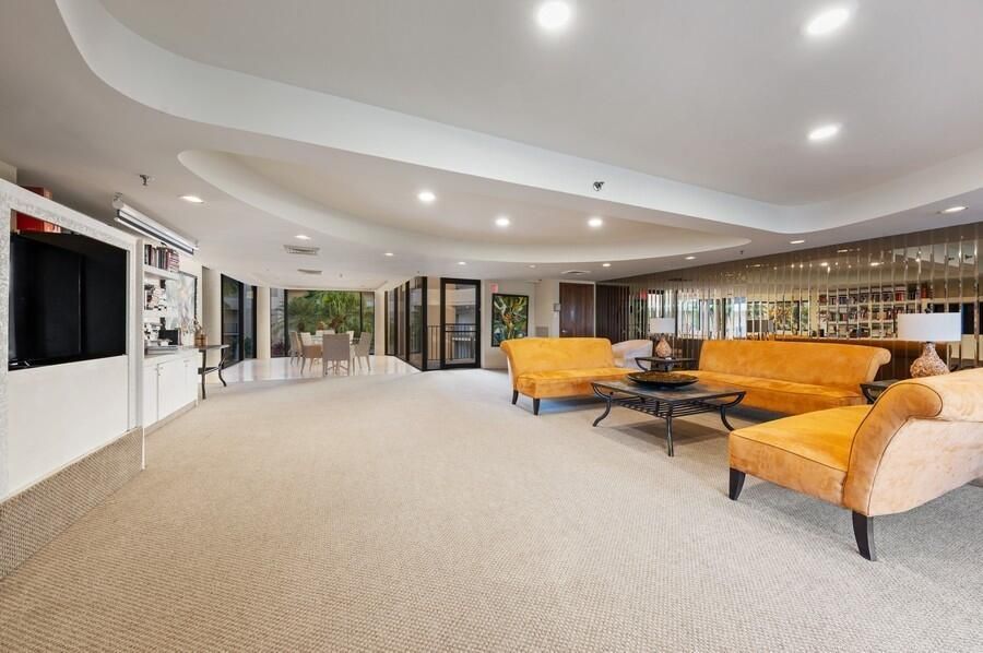 Mayfair Social Room