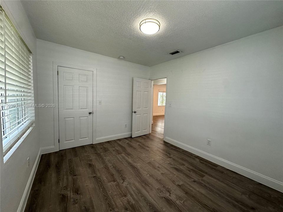 В аренду: $2,095 (2 спален, 1 ванн, 0 Квадратных фут)