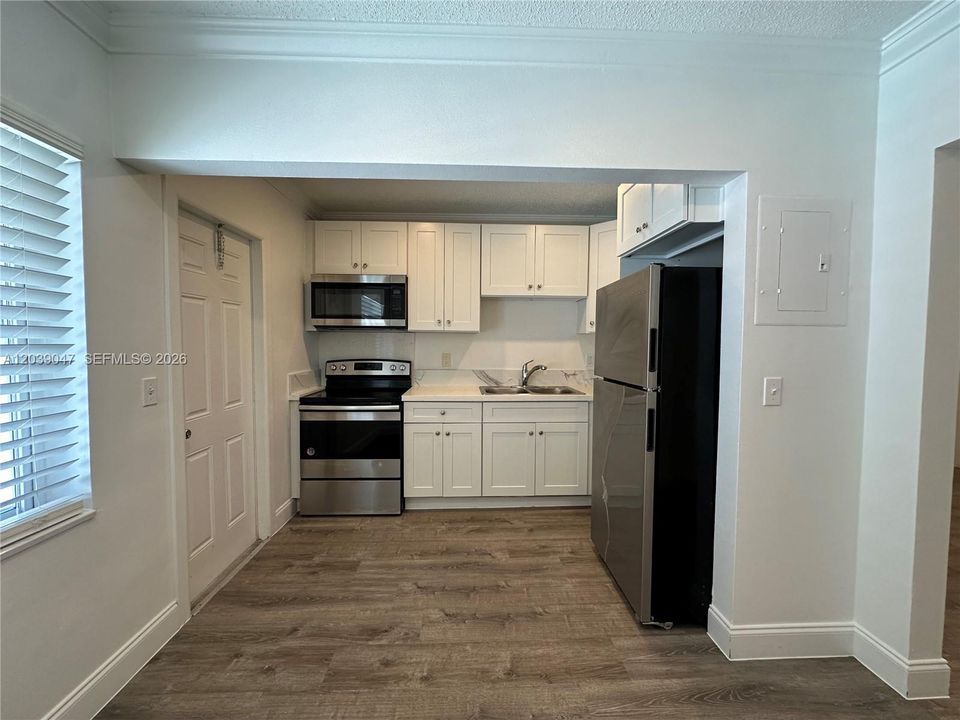 В аренду: $2,095 (2 спален, 1 ванн, 0 Квадратных фут)
