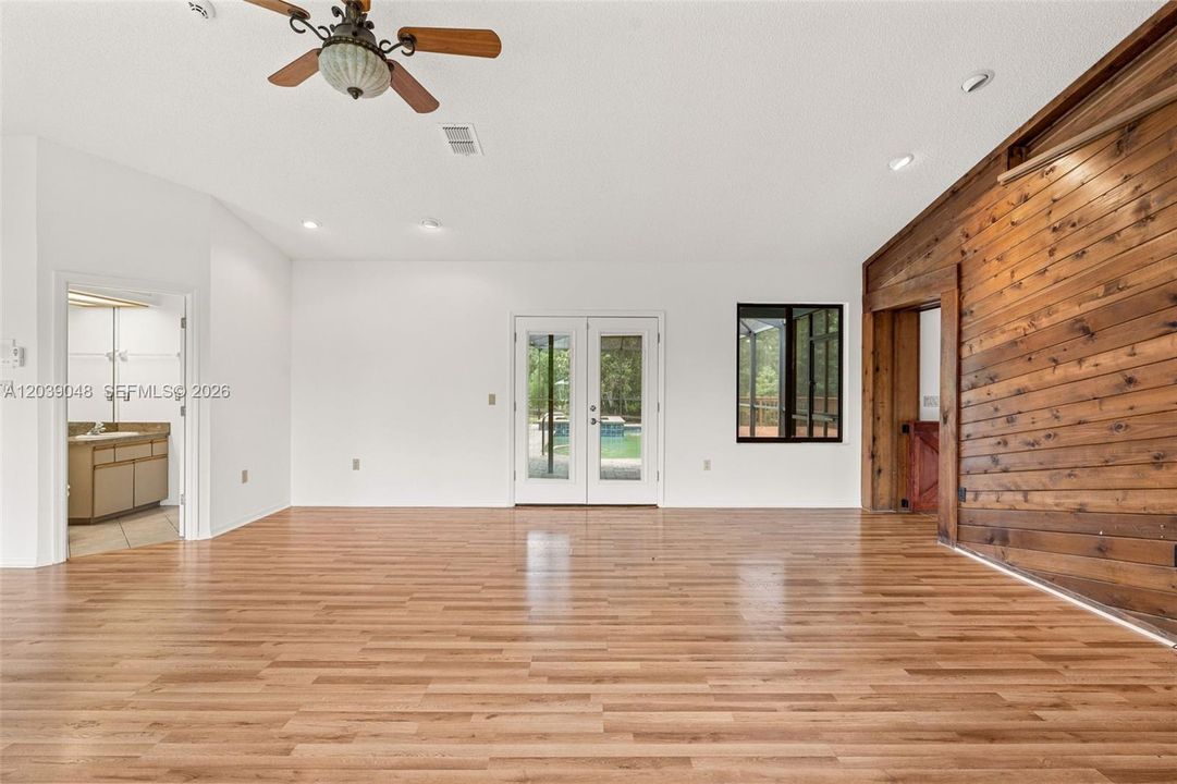 For Sale: $3,499,900 (24.80 acres)