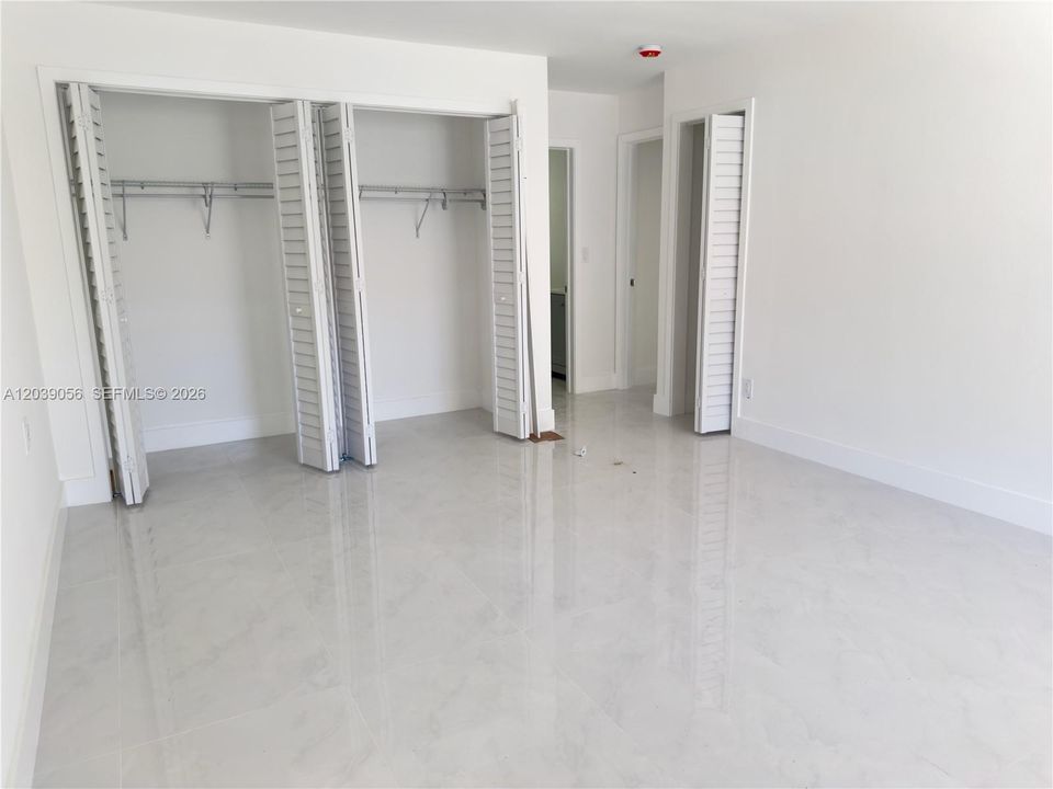 En Renta: $2,600 (2 camas, 2 baños, 1000 Pies cuadrados)