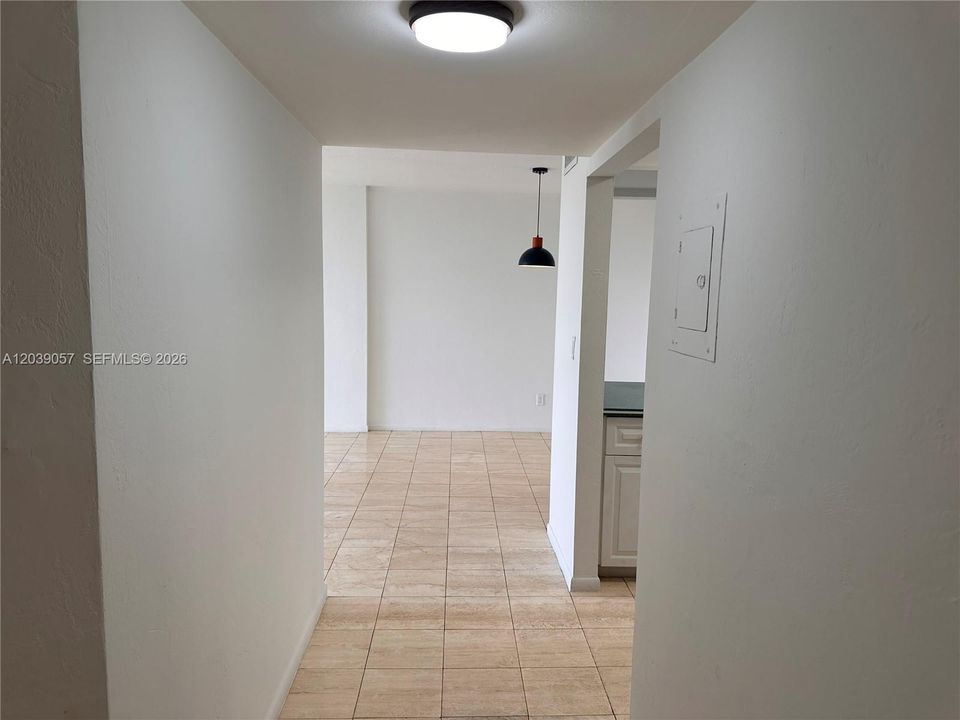 В аренду: $2,348 (1 спален, 1 ванн, 610 Квадратных фут)