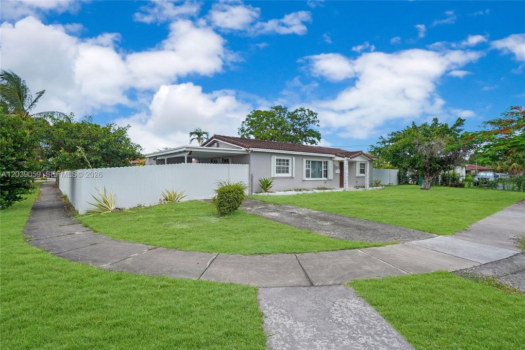 En Venta: $599,900 (3 camas, 2 baños, 0 Pies cuadrados)
