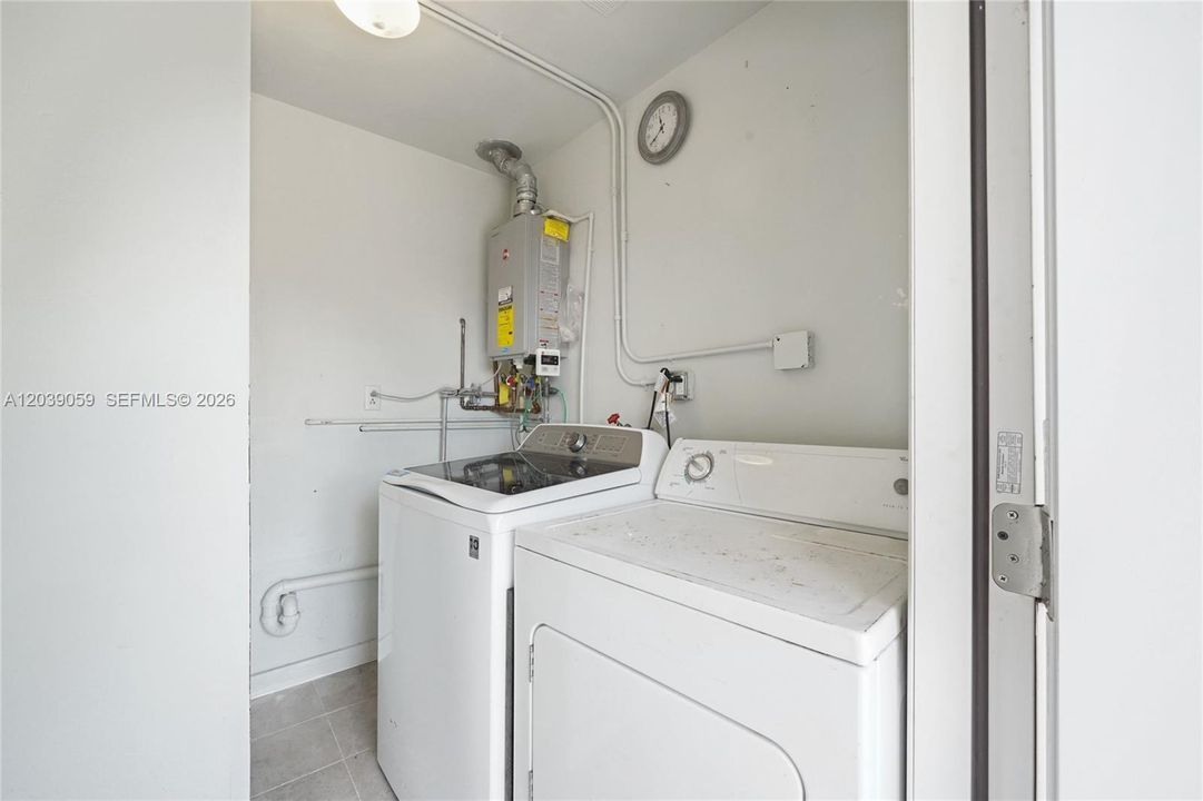 En Venta: $599,900 (3 camas, 2 baños, 0 Pies cuadrados)