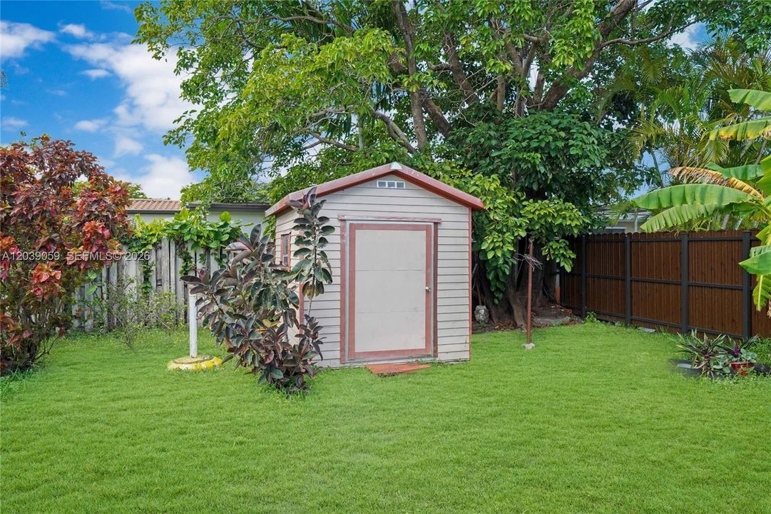 En Venta: $599,900 (3 camas, 2 baños, 0 Pies cuadrados)