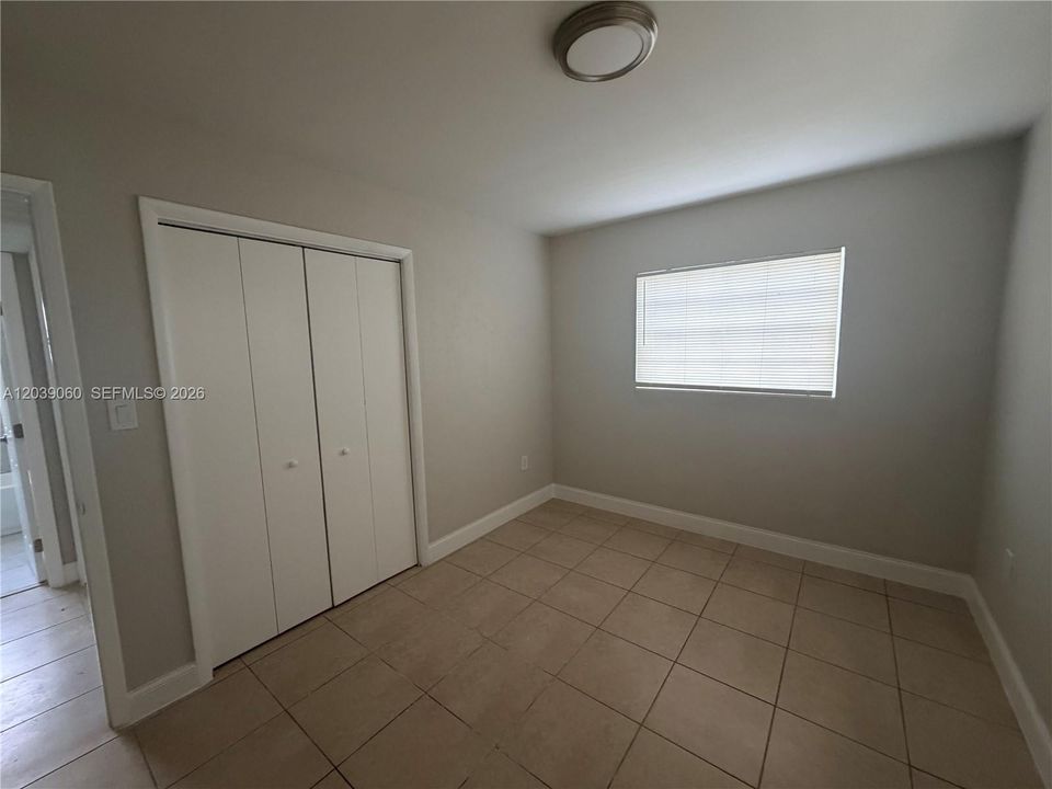 В аренду: $2,600 (3 спален, 1 ванн, 838 Квадратных фут)