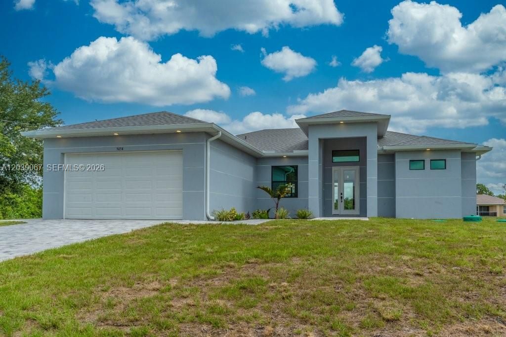 For Sale: $418,760 (3 beds, 3 baths, 1805 Square Feet)