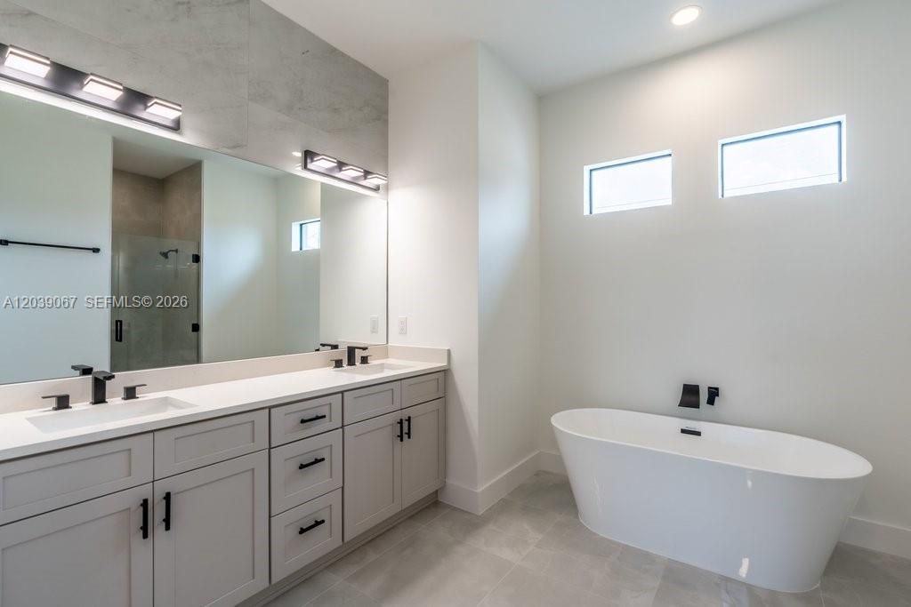 For Sale: $418,760 (3 beds, 3 baths, 1805 Square Feet)
