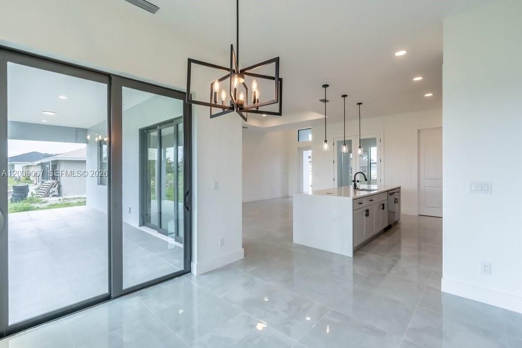 For Sale: $418,760 (3 beds, 3 baths, 1805 Square Feet)