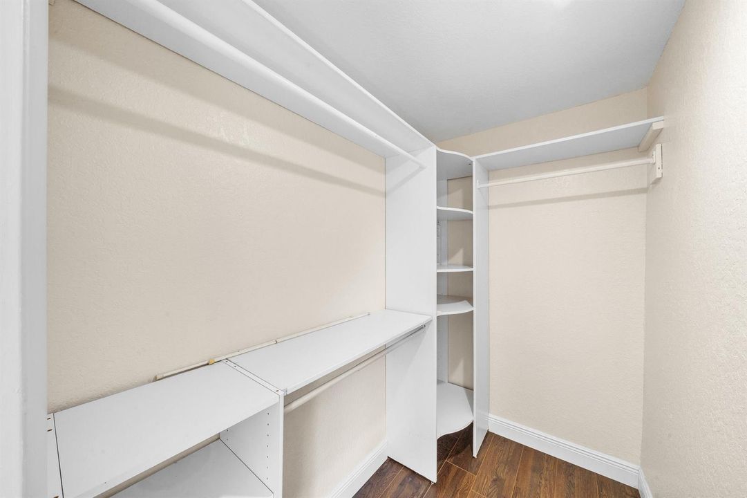 23 Primary Closet (3)
