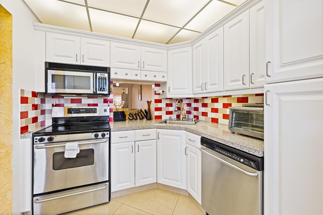 6300 NW 62nd St apt 110-5
