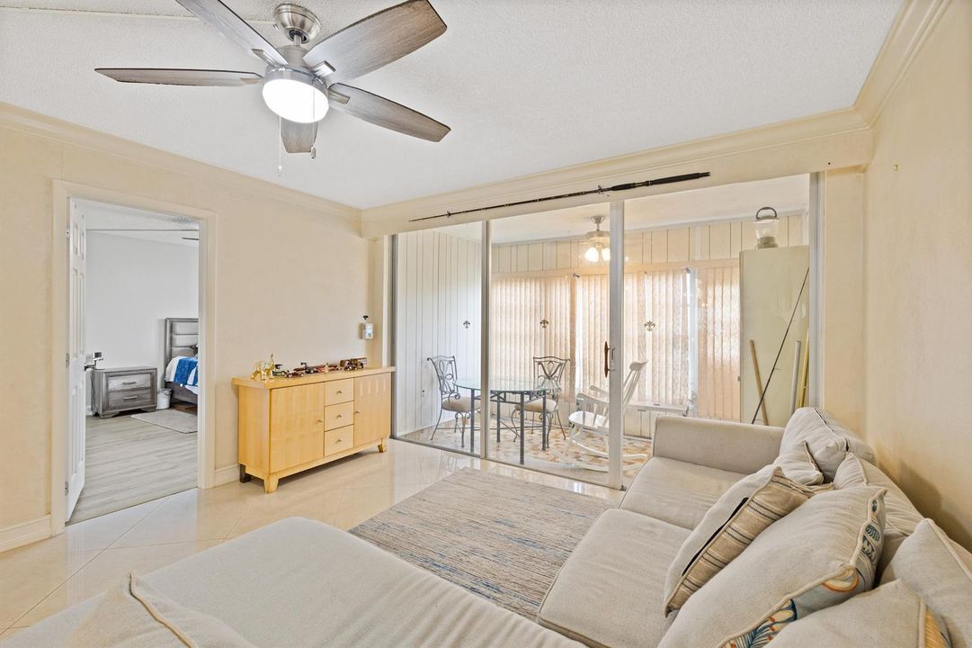 6300 NW 62nd St apt 110-16
