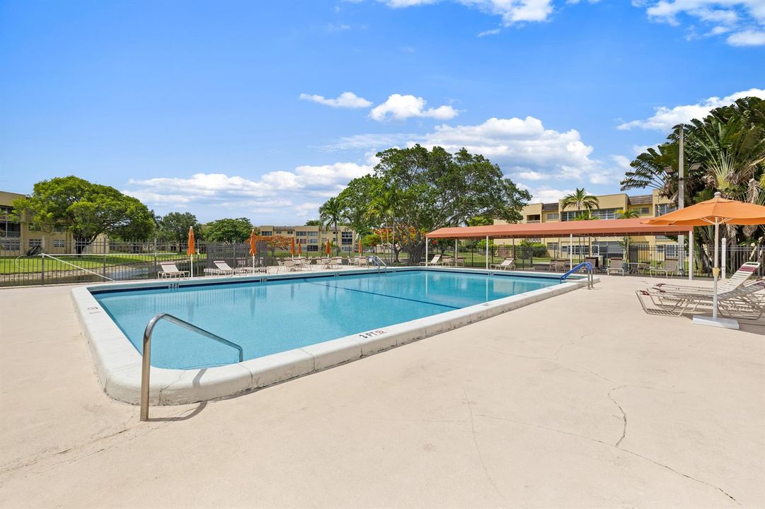 6300 NW 62nd St apt 110-25