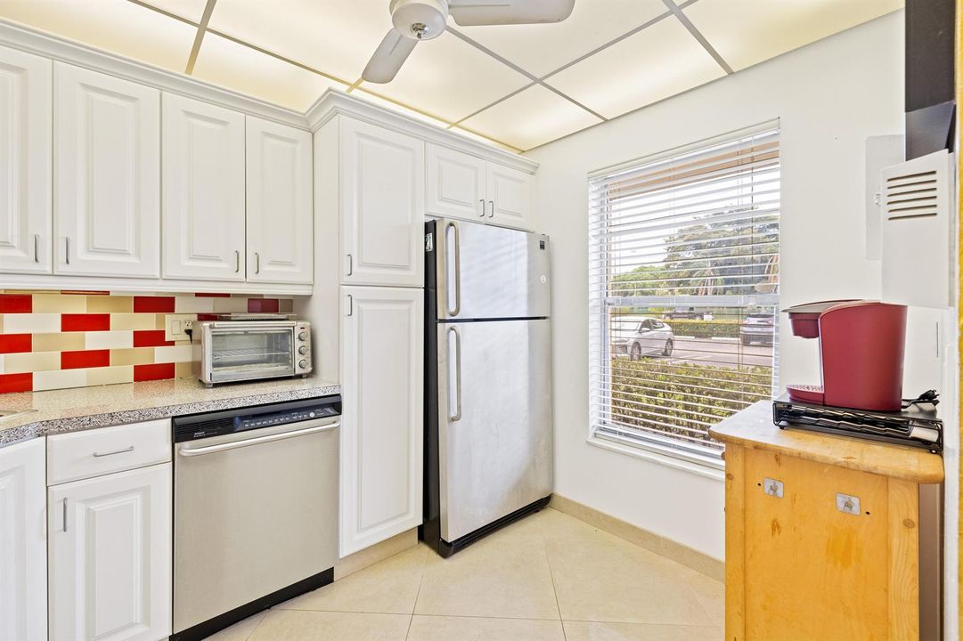 6300 NW 62nd St apt 110-4