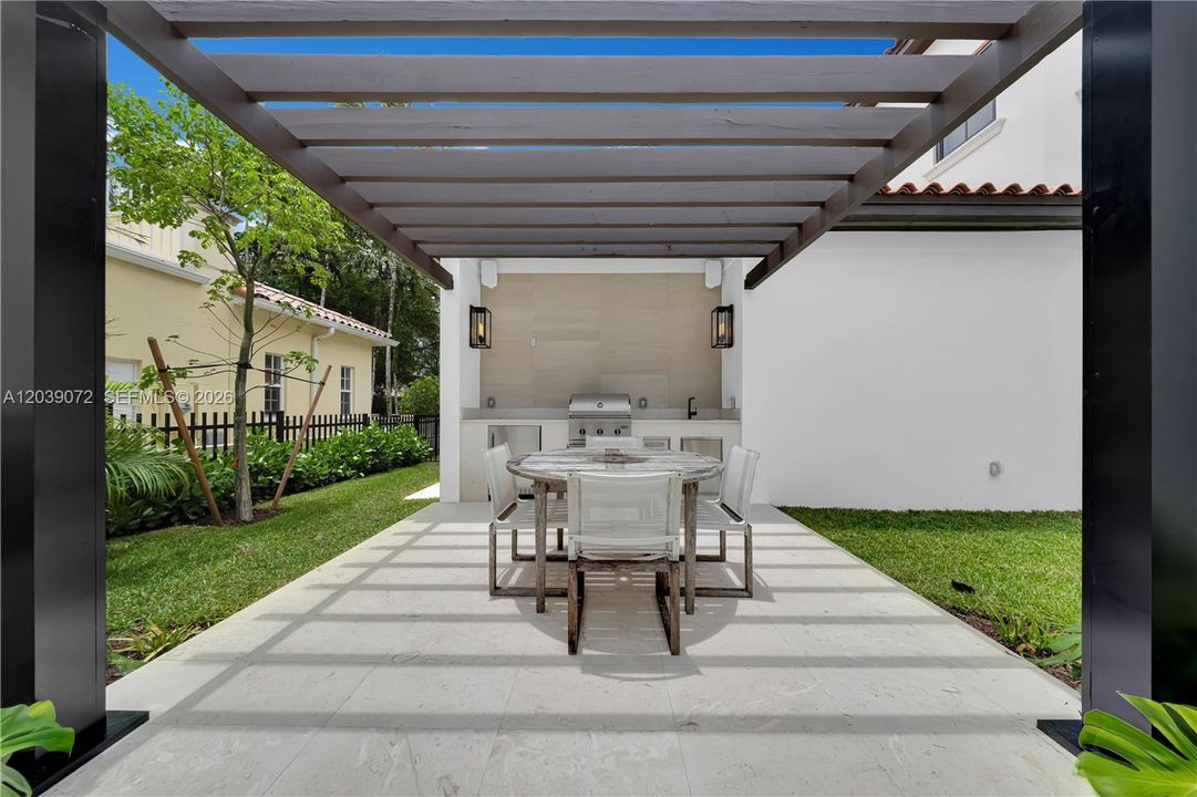 For Sale: $5,750,000 (5 beds, 5 baths, 4178 Square Feet)