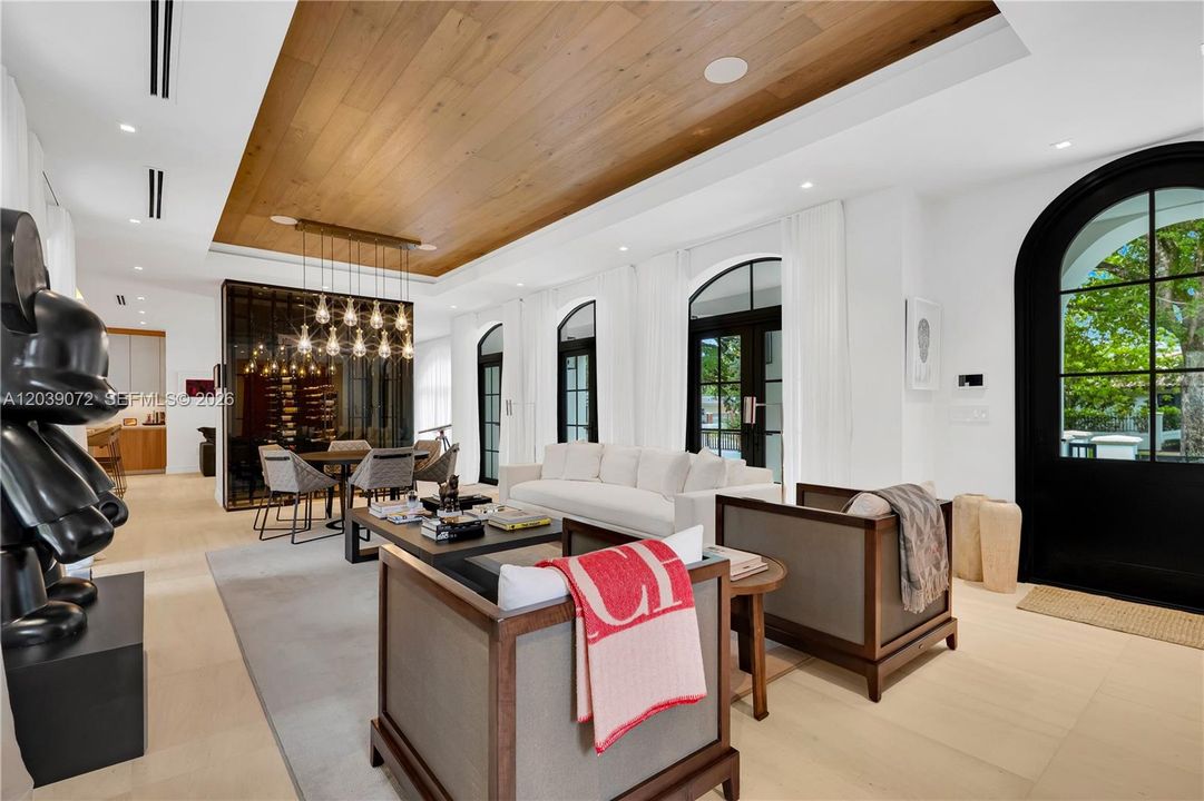 For Sale: $5,750,000 (5 beds, 5 baths, 4178 Square Feet)