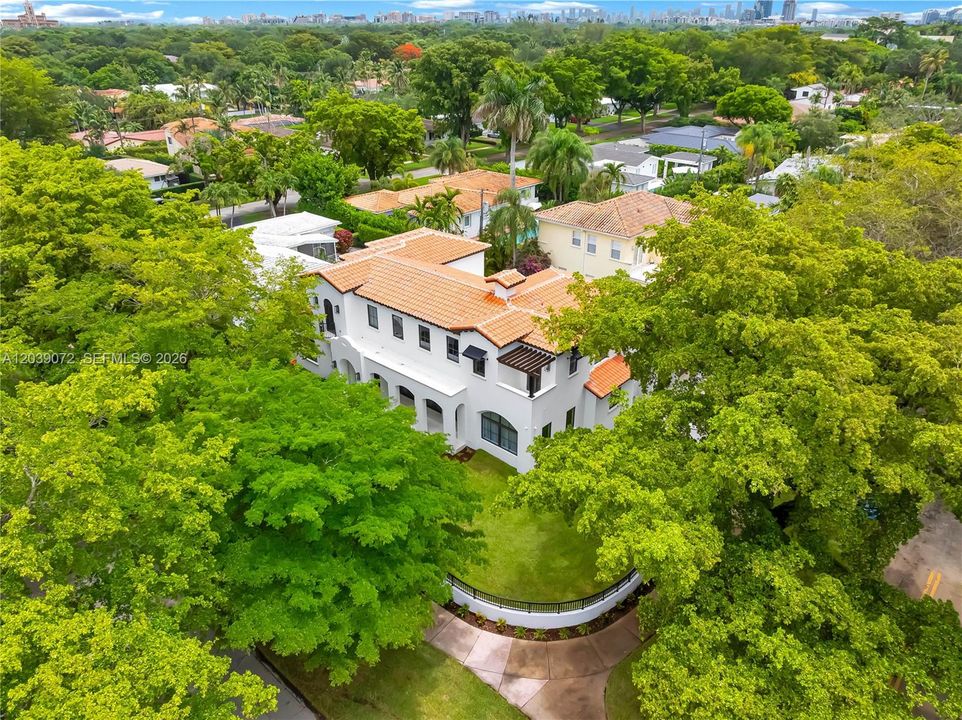 For Sale: $5,750,000 (5 beds, 5 baths, 4178 Square Feet)