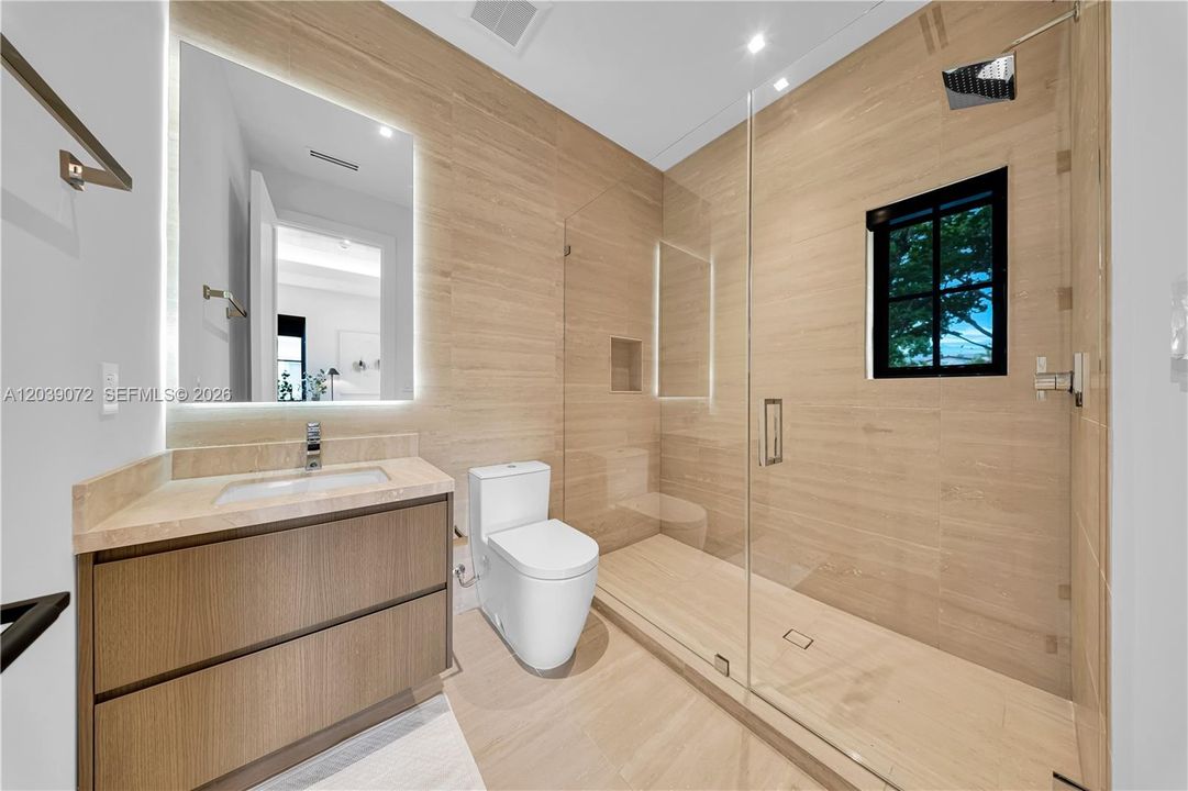 For Sale: $5,750,000 (5 beds, 5 baths, 4178 Square Feet)