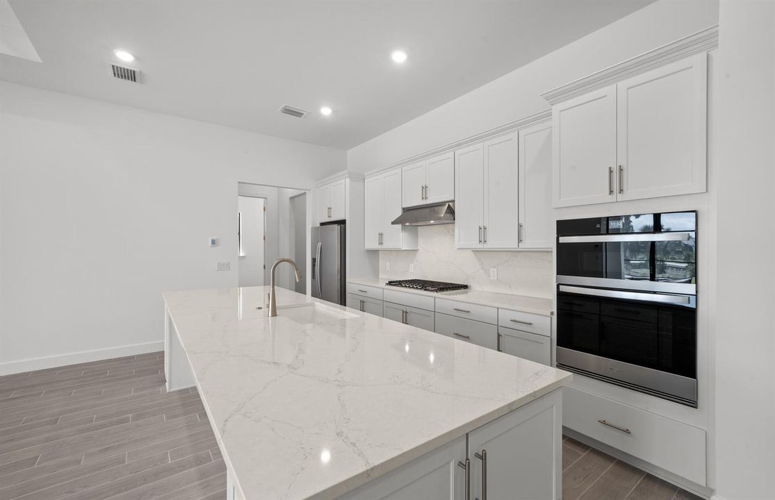 SWFL_DV_TER_25800_Stardom_kitchen 1