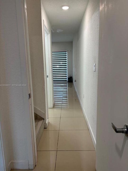 En Renta: $2,800 (4 camas, 3 baños, 1398 Pies cuadrados)