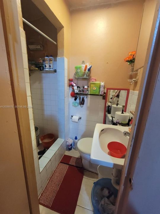 На продажу: $950,000 (4 спален, 2 ванн, 2550 Квадратных фут)