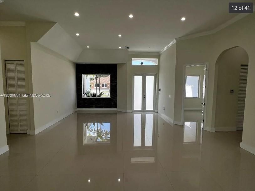 For Rent: $7,000 (5 beds, 4 baths, 3340 Square Feet)
