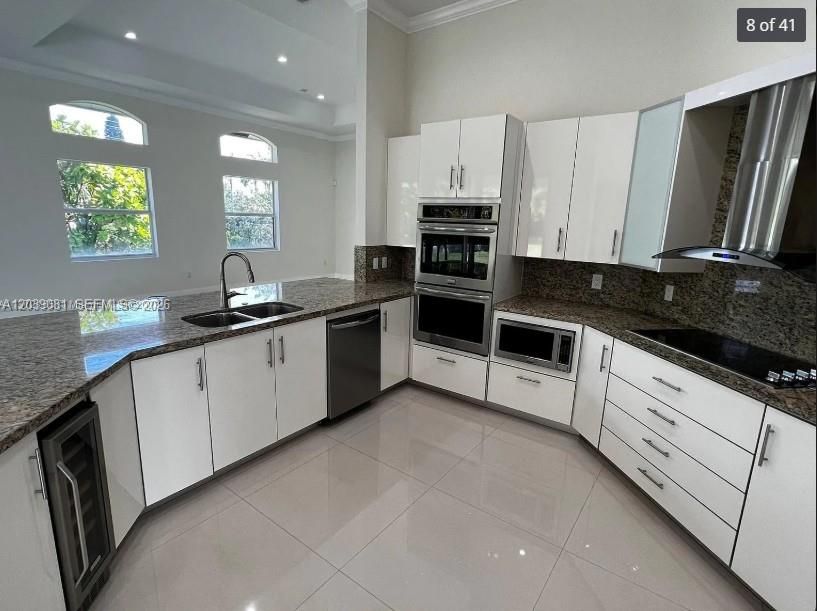 For Rent: $7,000 (5 beds, 4 baths, 3340 Square Feet)