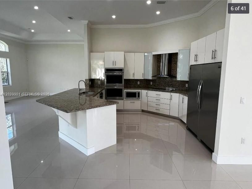 For Rent: $7,000 (5 beds, 4 baths, 3340 Square Feet)