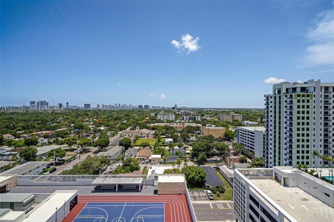En Venta: $225,000 (1 camas, 2 baños, 944 Pies cuadrados)