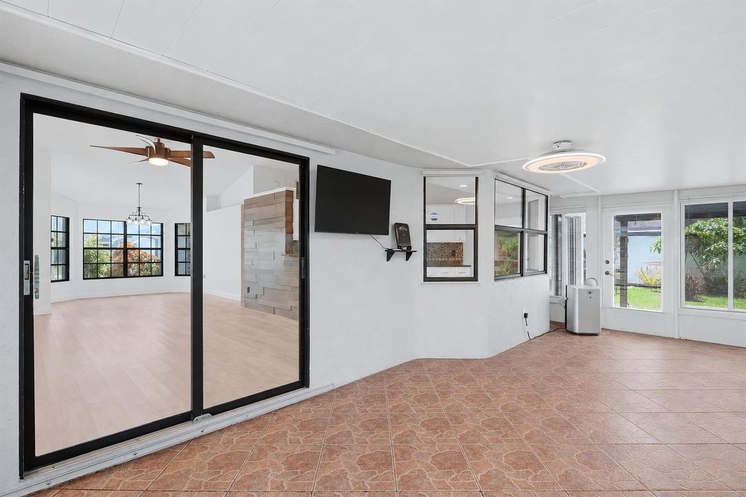 Enclosed Patio Sun-Room