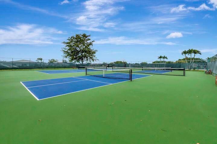 tennis curts