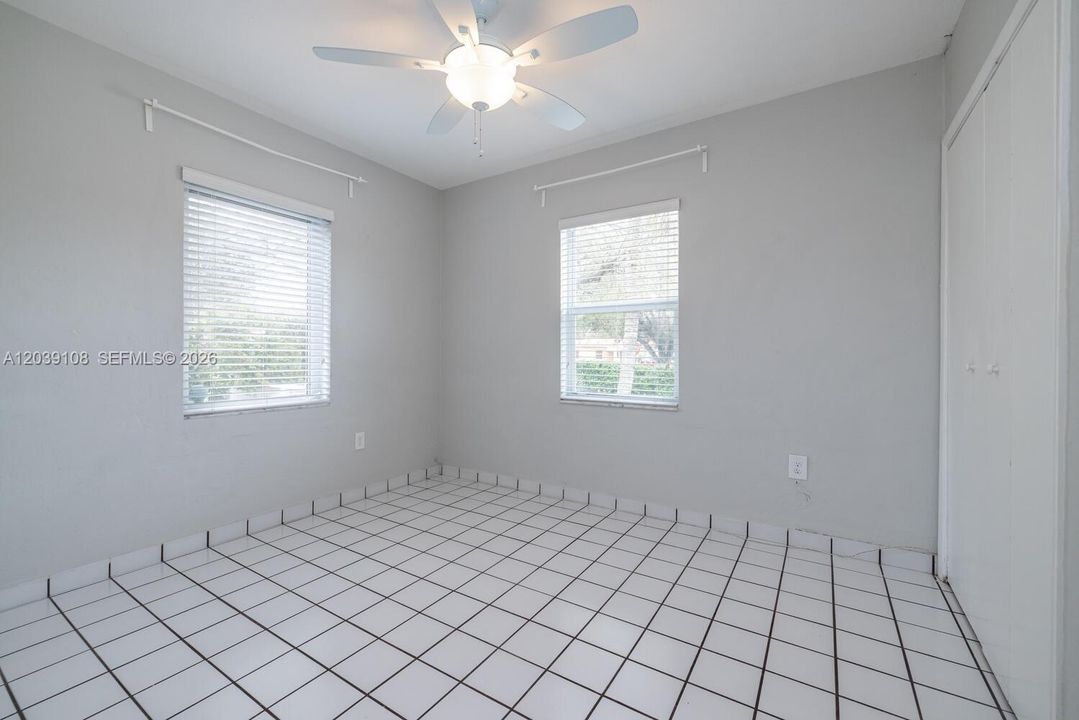 For Rent: $2,695 (2 beds, 1 baths, 875 Square Feet)