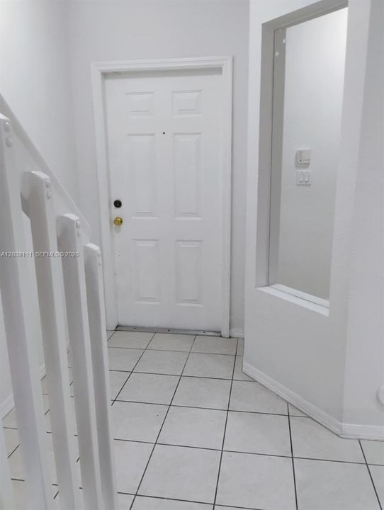 For Sale: $380,000 (2 beds, 2 baths, 1170 Square Feet)