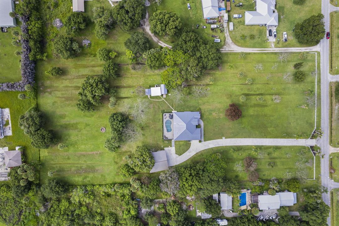 43-web-or-mls-DJI_0015Topaz