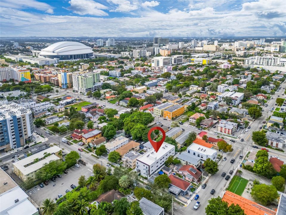 В аренду: $2,300 (2 спален, 2 ванн, 16012 Квадратных фут)