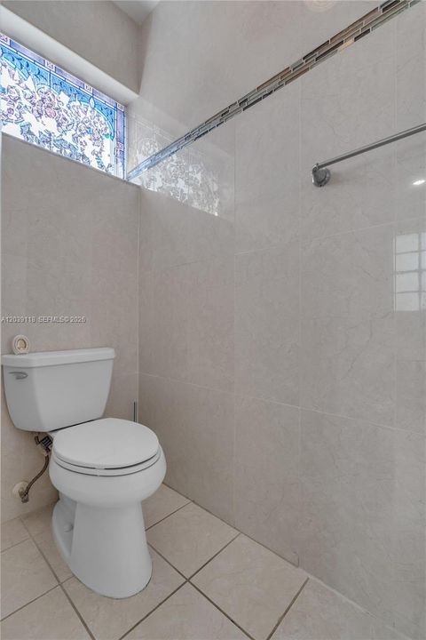 В аренду: $4,000 (3 спален, 3 ванн, 1938 Квадратных фут)