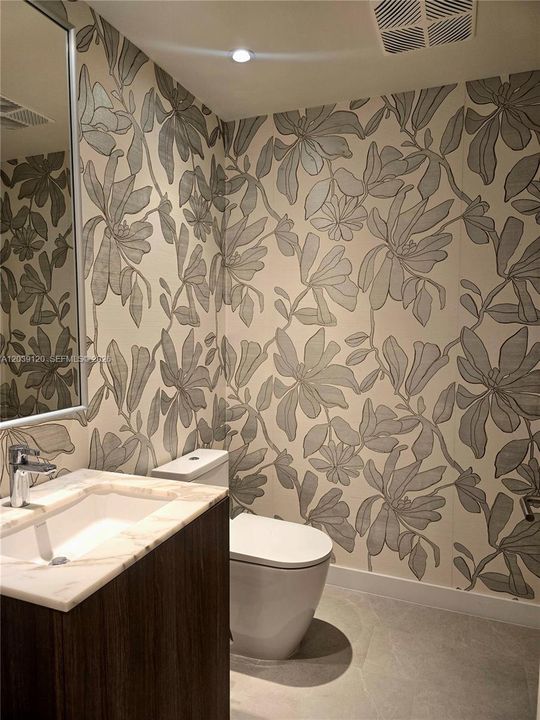 For Rent: $9,400 (1 beds, 1 baths, 875 Square Feet)