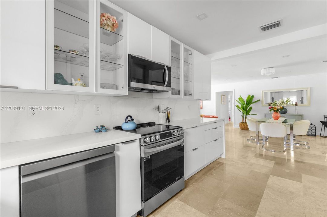 For Sale: $1,555,000 (3 beds, 3 baths, 2016 Square Feet)