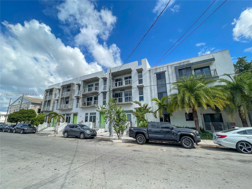 For Sale: $5,100,000 (0 beds, 0 baths, 9804 Square Feet)