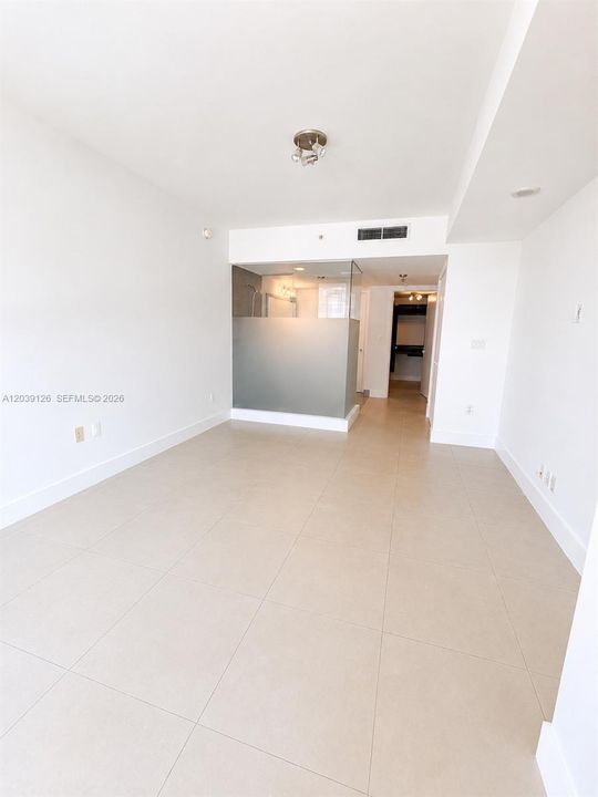В аренду: $5,400 (3 спален, 3 ванн, 1580 Квадратных фут)