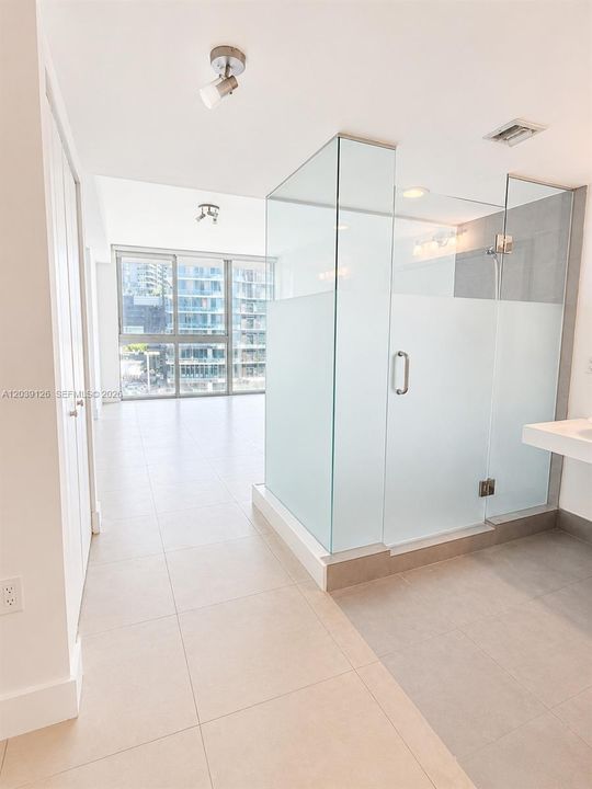 В аренду: $5,400 (3 спален, 3 ванн, 1580 Квадратных фут)