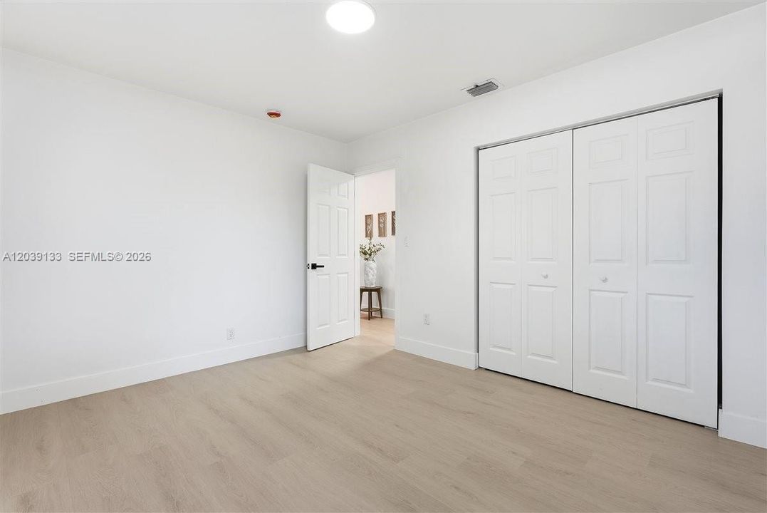 For Sale: $470,000 (3 beds, 2 baths, 1148 Square Feet)