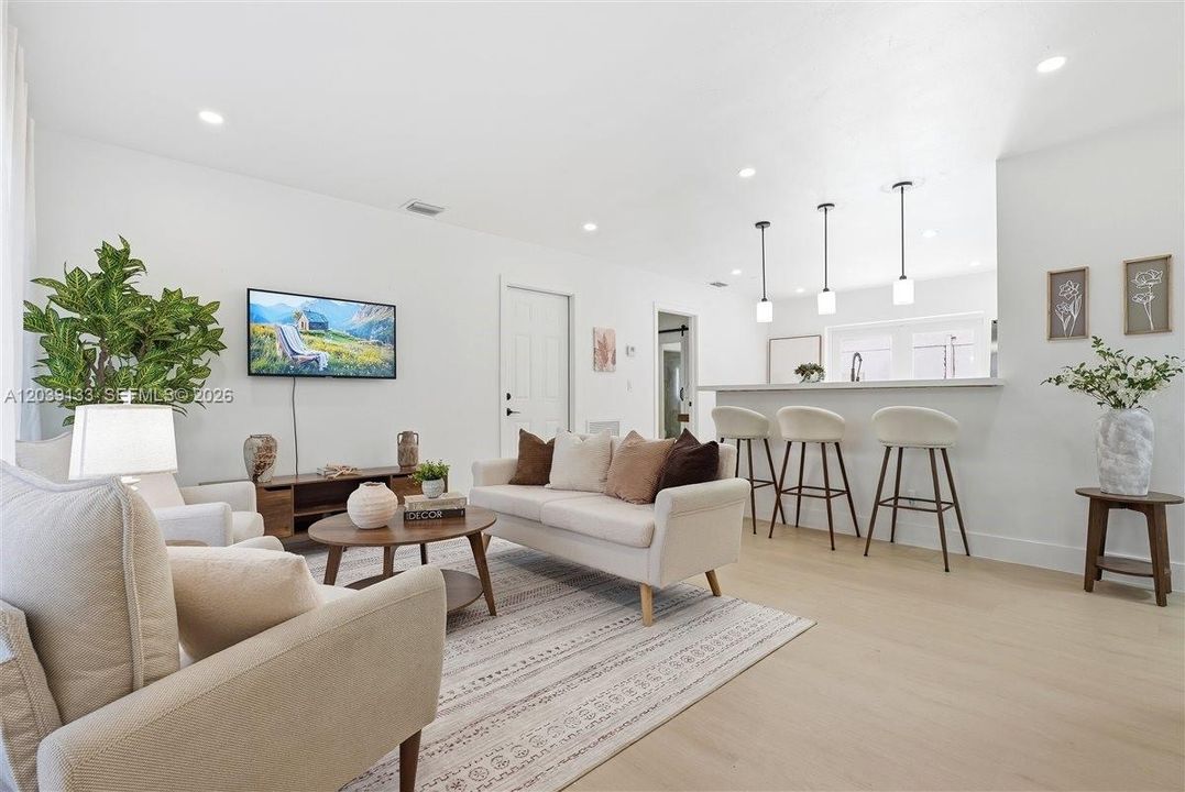 For Sale: $470,000 (3 beds, 2 baths, 1148 Square Feet)