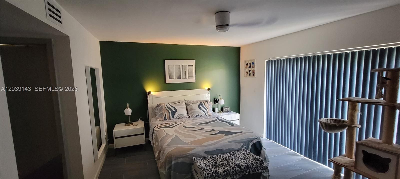For Sale: $415,000 (3 beds, 2 baths, 1295 Square Feet)