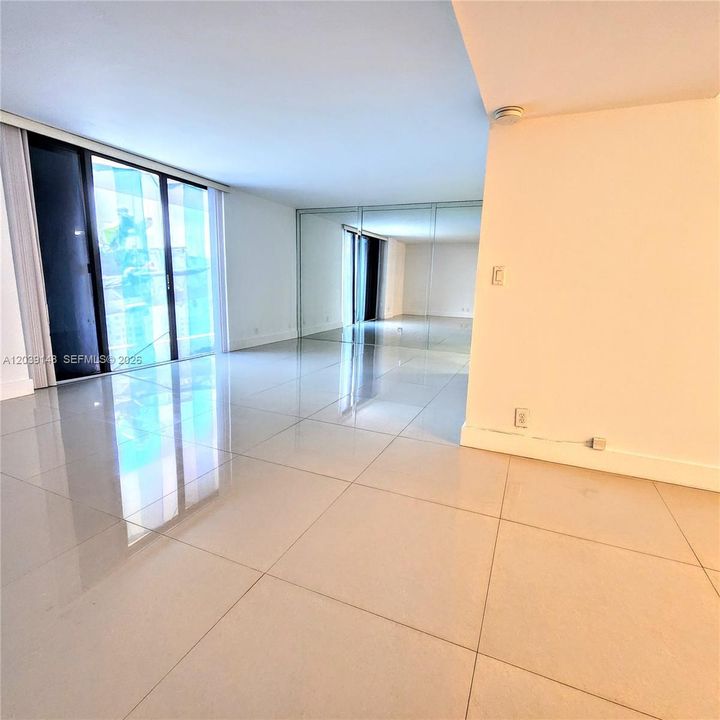 En Renta: $2,400 (2 camas, 2 baños, 1339 Pies cuadrados)