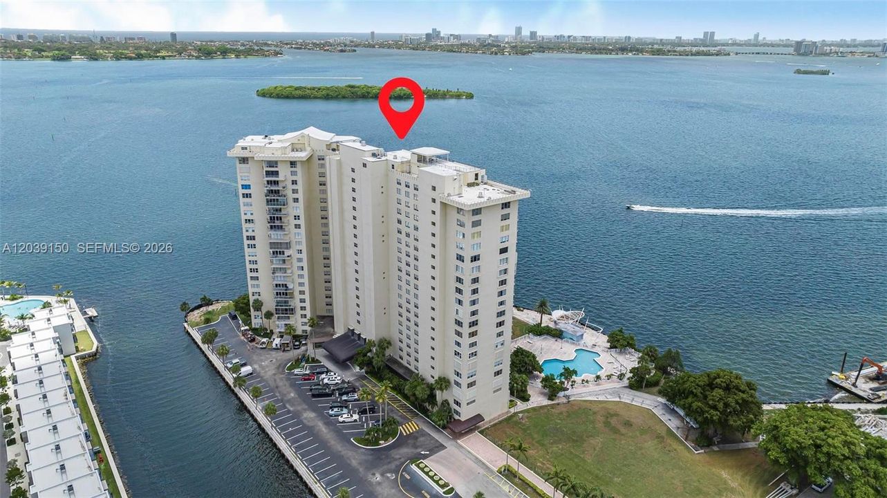 En Venta: $347,500 (2 camas, 2 baños, 1358 Pies cuadrados)